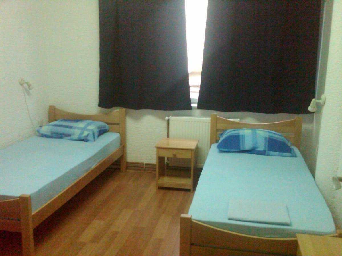 Hostel Av Palanka Extérieur photo