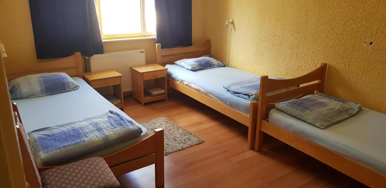 Hostel Av Palanka Extérieur photo